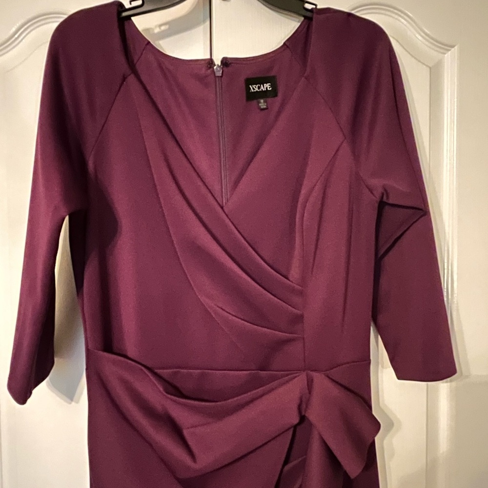 Perfect for Mother of the Bride or Groom or just a formal occasion.